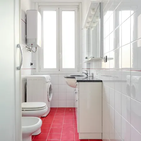 Joivy Cosy 1br Flat Near Montanelli Gardens * ミラノ