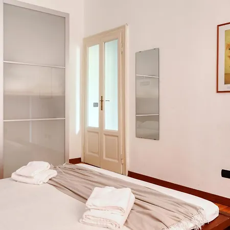 Daire Joivy Cosy 1br Flat Near Montanelli Gardens Milano